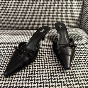 Zara Black Leather Pointed Mules